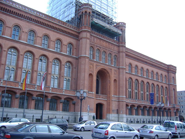 berlin_rathaus_front