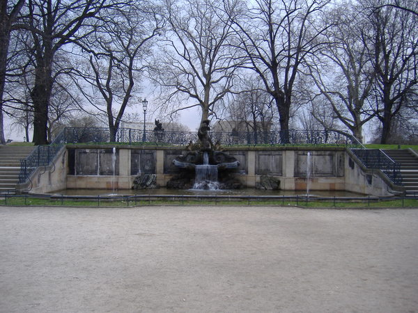 dresden_park_fountain