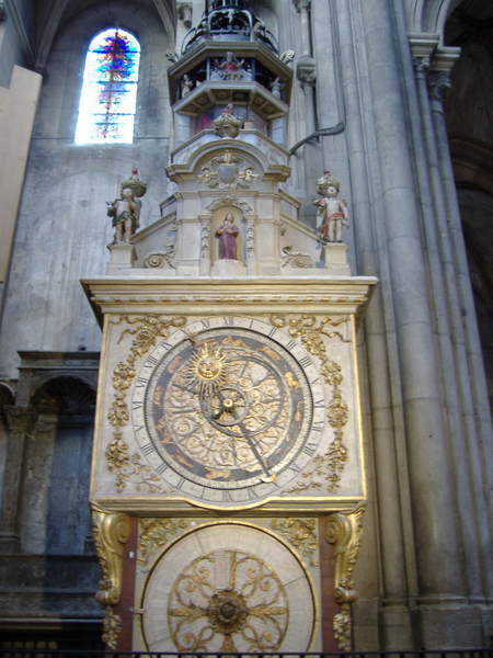 lyon_cathedrale_clock1