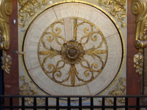 lyon_cathedrale_clock3