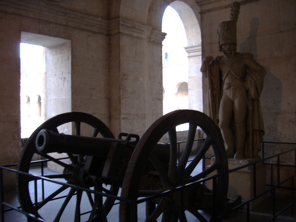 paris_invalides_cannon2