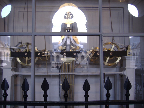 paris_invalides_clock