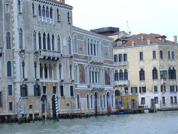 venice_canal2_buildings