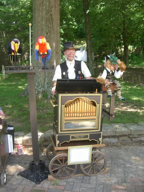 Organ Grinder near Potomac