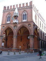 bologna_building