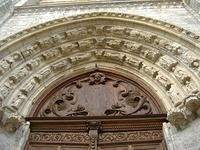 chateau_blois_church2