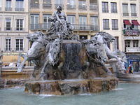 lyon_scupture