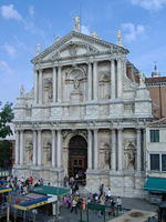 venice_canal_building1