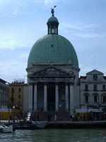 venice_canal_building2