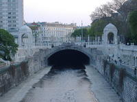 vienna_walk2_bridge